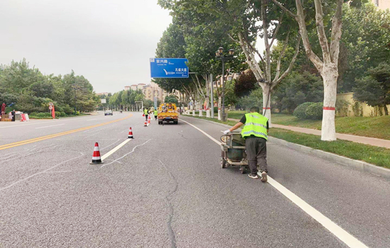 北京道路劃線,拆除清運,路基開挖,交通設(shè)施,北京軒溪谷商貿(mào)有限公司