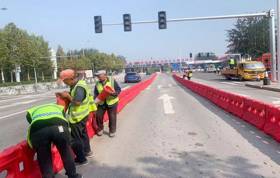 道路水馬、錐桶安裝